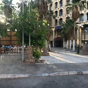 https://aqaba-qazar-hotel.hotelsaqaba.com